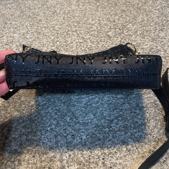 NWT Jones New Yorker Signature crossbody bag - Picture 5 of 6